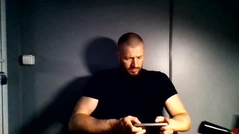 Snapshot of titan_heart chatting on June 23, 7:23 pm titan_heart online show from June 23, 7:23 pm