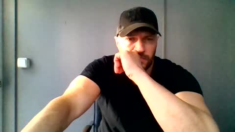 Snapshot of titan_heart chatting on June 28, 5:02 am titan_heart online show from June 28, 5:02 am