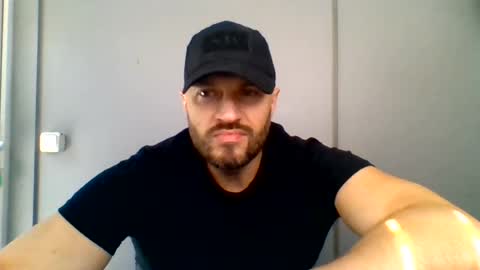 Snapshot of titan_heart chatting on July 23, 10:02 am titan_heart online show from July 23, 10:02 am