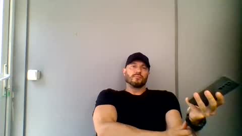Snapshot of titan_heart chatting on August 4, 10:18 am titan_heart online show from August 4, 10:18 am
