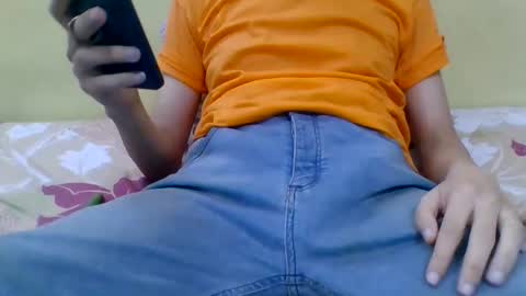 Snapshot of tito25111 chatting on April 30, 3:35 am tito25111 online show from April 30, 3:35 am