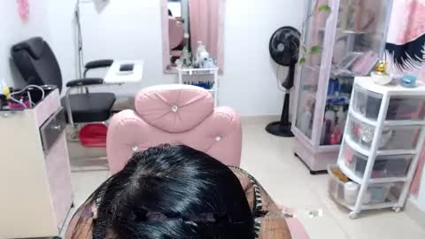Snapshot of titsbiglovers chatting on May 5, 7:44 pm DIVA online show from May 5, 7:44 pm