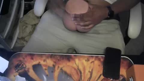 Snapshot of tittyman2199 chatting on September 17, 1:29 am tittyman2199 online show from September 17, 1:29 am