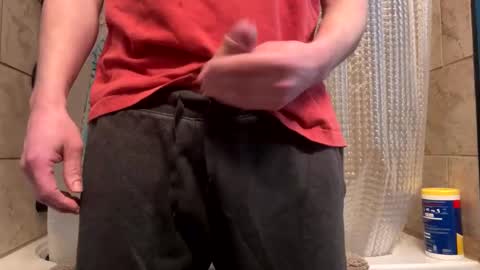 Snapshot of tittyzandbeer chatting on February 11, 10:07 pm tittyzandbeer online show from February 11, 10:07 pm