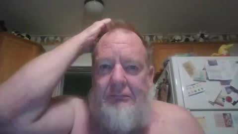 Snapshot of tiusflow chatting on October 31, 11:00 am tiusflow online show from October 31, 11:00 am