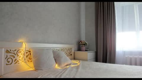 Snapshot of tixxxy chatting on February 22, 11:35 am Maria online show from February 22, 11:35 am