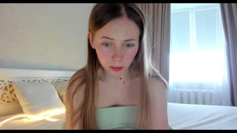 Snapshot of tixxxy chatting on March 4, 10:46 am Maria online show from March 4, 10:46 am