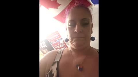 Tj online show from April 22, 6:09 pm