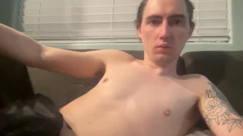 Snapshot of tlayne410 chatting on March 9, 9:13 am tlayne410 online show from March 9, 9:13 am