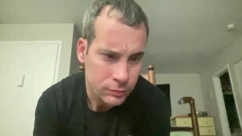 Snapshot of tleigh24 chatting on December 31, 12:32 am tleigh24 online show from December 31, 12:32 am