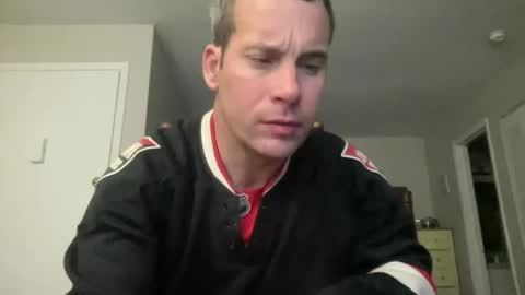 Snapshot of tleigh24 chatting on January 3, 3:05 am tleigh24 online show from January 3, 3:05 am