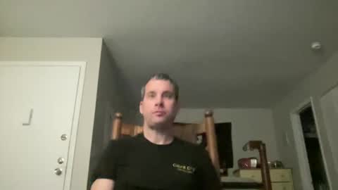 Snapshot of tleigh24 chatting on January 4, 12:16 am tleigh24 online show from January 4, 12:16 am