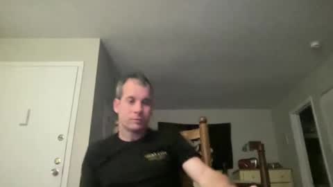 Snapshot of tleigh24 chatting on January 10, 11:18 pm tleigh24 online show from January 10, 11:18 pm