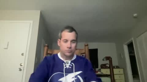 Snapshot of tleigh24 chatting on January 15, 12:51 am tleigh24 online show from January 15, 12:51 am