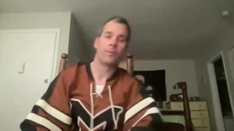 Snapshot of tleigh24 chatting on January 16, 1:06 am tleigh24 online show from January 16, 1:06 am