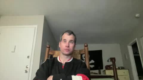 Snapshot of tleigh24 chatting on January 23, 12:25 am tleigh24 online show from January 23, 12:25 am