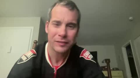 Snapshot of tleigh24 chatting on January 24, 12:20 am tleigh24 online show from January 24, 12:20 am