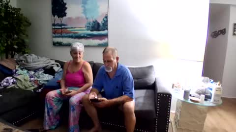 Snapshot of tnkrbel4851 chatting on July 22, 6:27 am tnkrbel4851 online show from July 22, 6:27 am