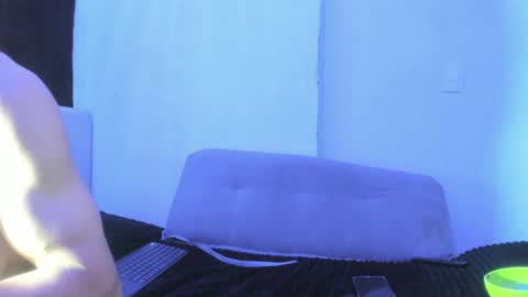 Snapshot of tobiassmith69 chatting on May 28, 2:25 pm Tobias Smith online show from May 28, 2:25 pm