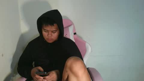 Snapshot of toby_hammer chatting on September 17, 2:35 am toby_hammer online show from September 17, 2:35 am