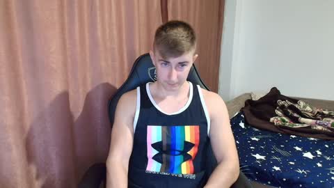 Snapshot of todhorny987 chatting on January 8, 5:59 am todhorny987 online show from January 8, 5:59 am