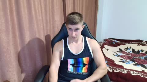 Snapshot of todhorny987 chatting on January 16, 9:05 am todhorny987 online show from January 16, 9:05 am