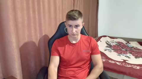 Snapshot of todhorny987 chatting on March 3, 6:37 am todhorny987 online show from March 3, 6:37 am