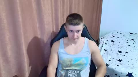 Snapshot of todhorny987 chatting on February 3, 4:32 am todhorny987 online show from February 3, 4:32 am