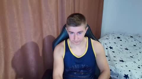 Snapshot of todhorny987 chatting on February 18, 5:47 am todhorny987 online show from February 18, 5:47 am