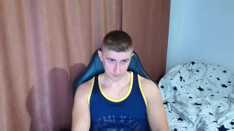 Snapshot of todhorny987 chatting on March 2, 7:15 am todhorny987 online show from March 2, 7:15 am