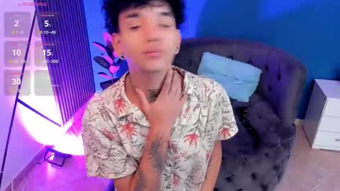 Snapshot of todoroki_g chatting on November 6, 12:06 pm todoroki_g online show from November 6, 12:06 pm