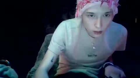 toewaffles online show from November 20, 4:01 am