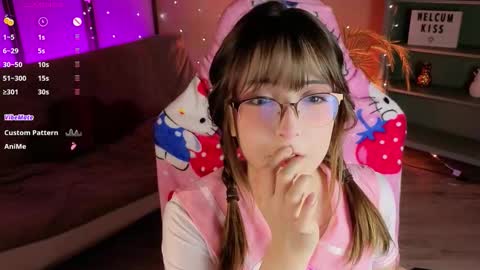 Soffi online show from February 12, 5:57 am