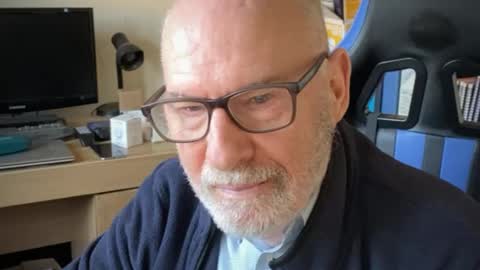 Togbear online show from January 11, 1:43 pm