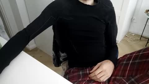 Snapshot of toja112 chatting on November 20, 2:17 pm Martin online show from November 20, 2:17 pm