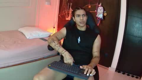 toji lee online show from October 30, 2:57 am