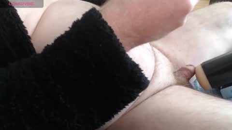 Snapshot of tokensnone chatting on January 16, 12:42 pm tokensnone online show from January 16, 12:42 pm