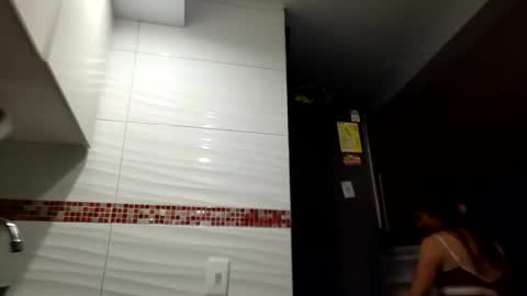 Snapshot of tokiio_petit chatting on December 14, 6:34 pm Tokio petit online show from December 14, 6:34 pm