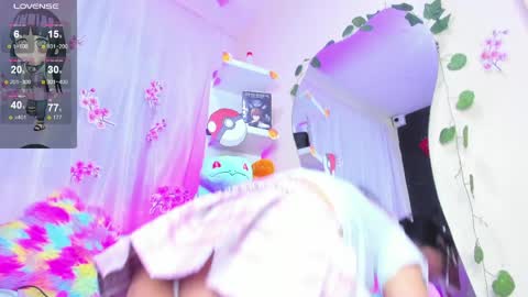 Snapshot of tokito_mitsuri chatting on May 20, 1:50 pm tokito mitsuri online show from May 20, 1:50 pm