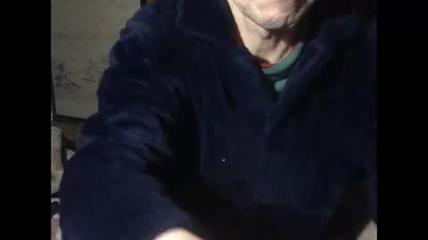 small man online show from January 19, 4:57 pm