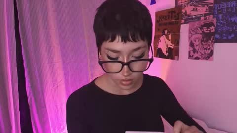 Snapshot of tokyo_blues chatting on December 22, 5:48 am Halsey Sofii online show from December 22, 5:48 am