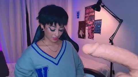 Snapshot of tokyo_blues chatting on February 26, 11:59 pm Halsey Sofii online show from February 26, 11:59 pm