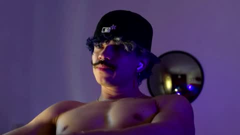 Snapshot of tokyo_oo chatting on February 22, 1:31 pm tokyo_oo online show from February 22, 1:31 pm