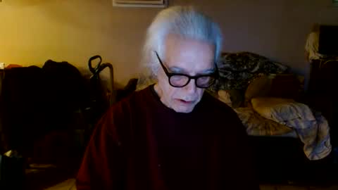 tom112292014 online show from May 6, 10:53 am