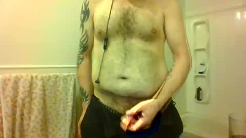 Snapshot of tom3336661984 chatting on February 23, 9:11 am Ymmot online show from February 23, 9:11 am