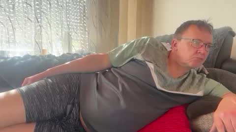 Tom online show from February 27, 12:38 pm