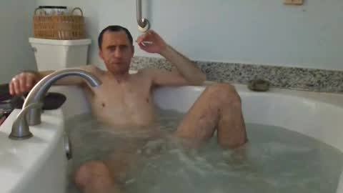 Snapshot of tom6801 chatting on November 30, 8:29 am Tom online show from November 30, 8:29 am