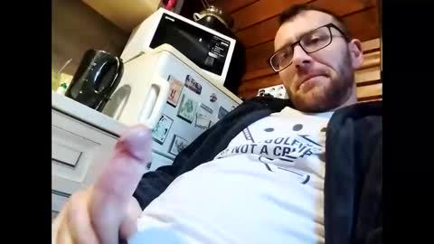 tom8312 online show from January 29, 7:25 am