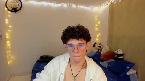 Tom Blue online show from October 29, 12:29 pm