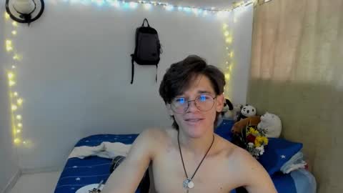 Tom Blue online show from October 31, 3:13 pm